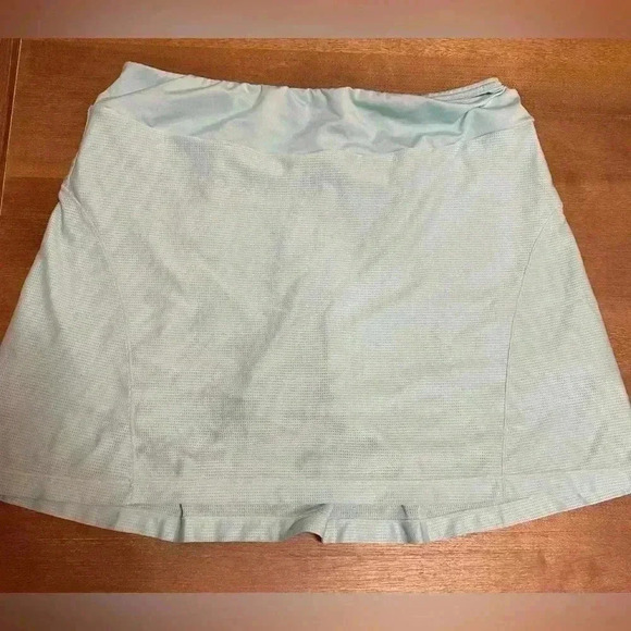 Peter Millar Skorts - Picture 1 of 7